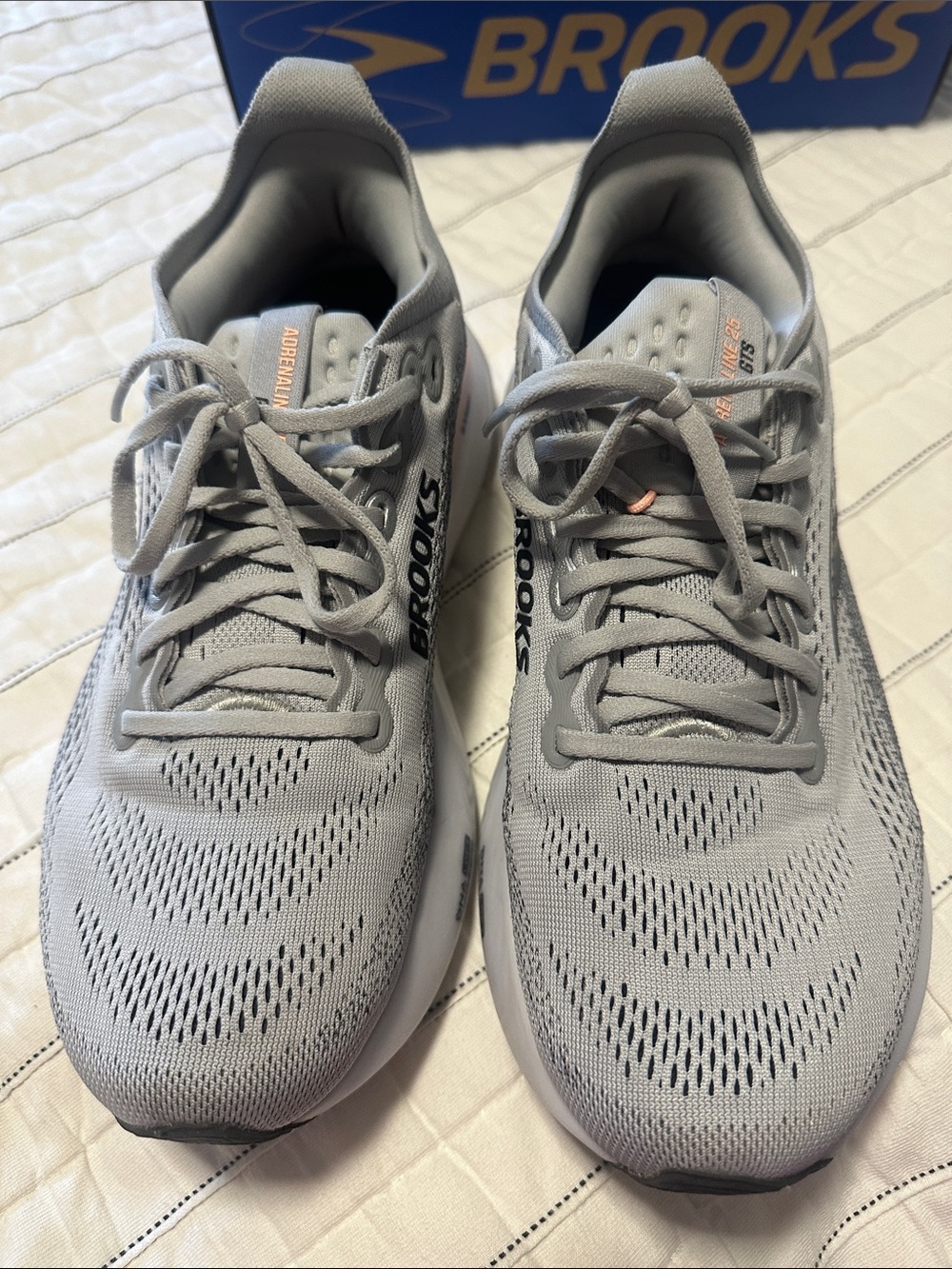 Brooks adrenaline GTS 25 Running Shoes - Picture 3 of 10